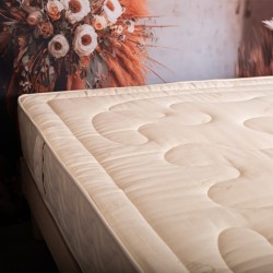 Matelas de 28 cm, 2 surmatelas intégrés des deux côtés, latex 100% naturel